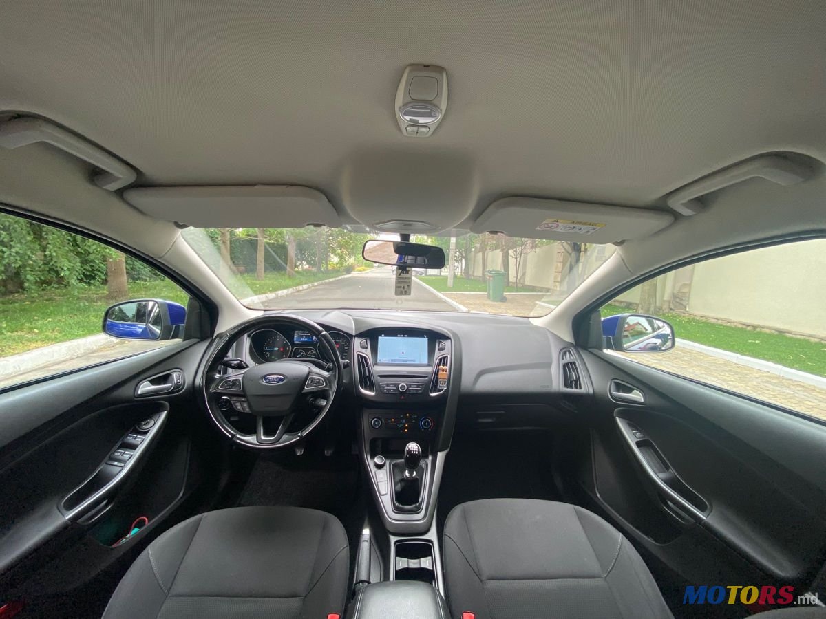 2017' Ford Focus photo #6