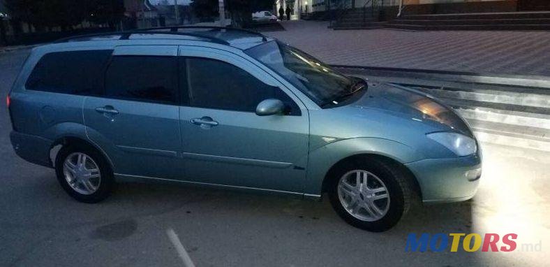 2000' Ford Focus photo #1