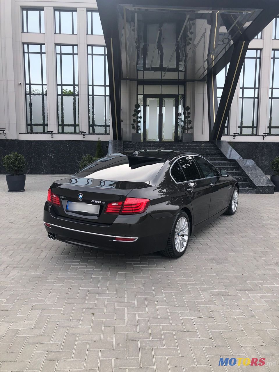 2014' BMW 5 Series photo #4