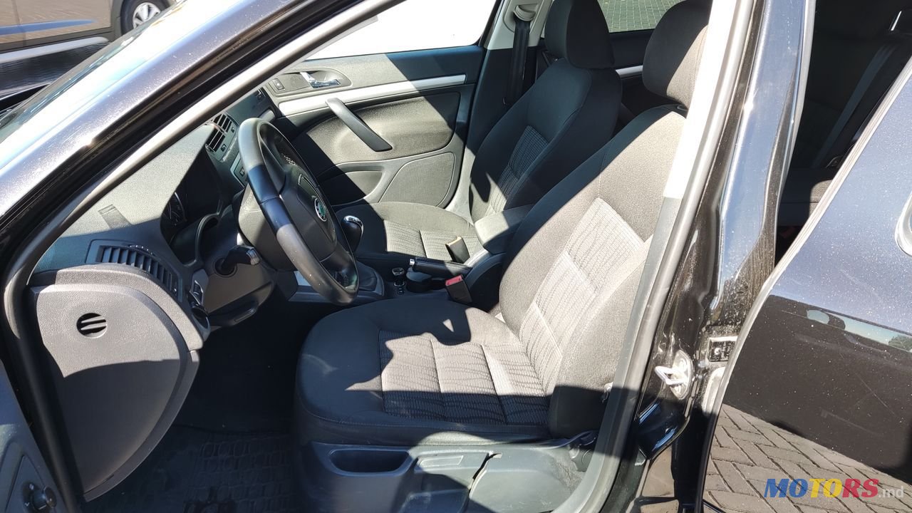 2010' Skoda Octavia photo #5