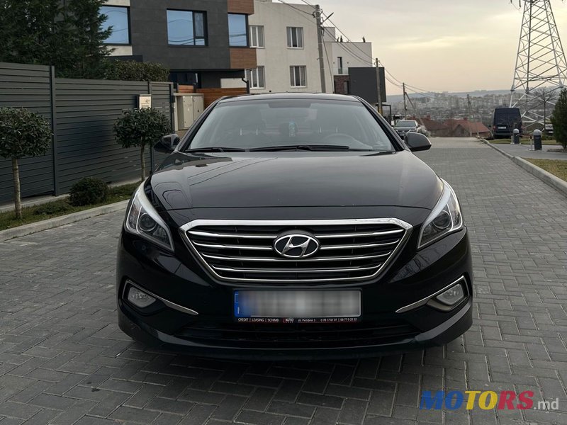 2016' Hyundai Sonata photo #2