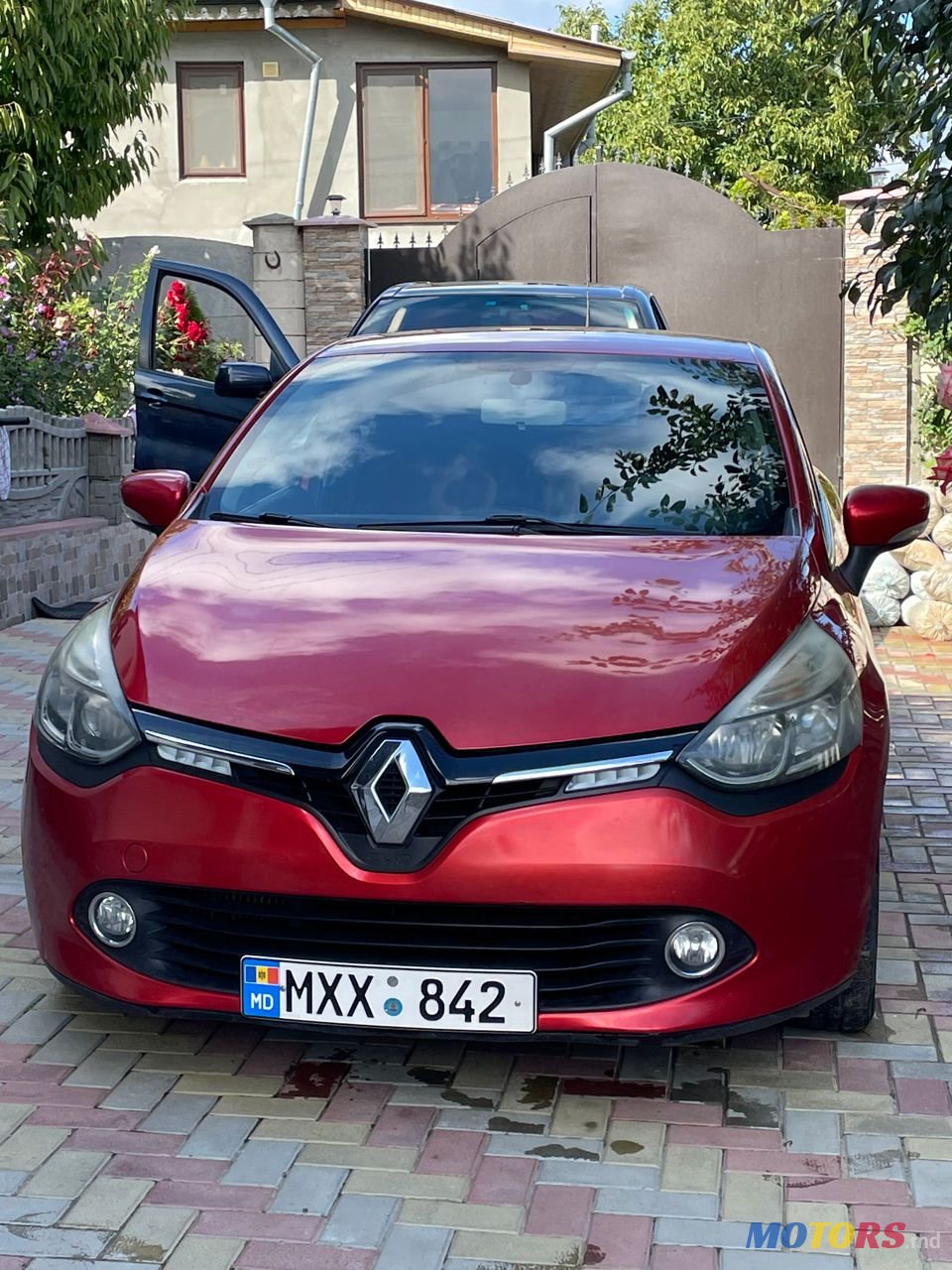 2013' Renault Clio photo #1