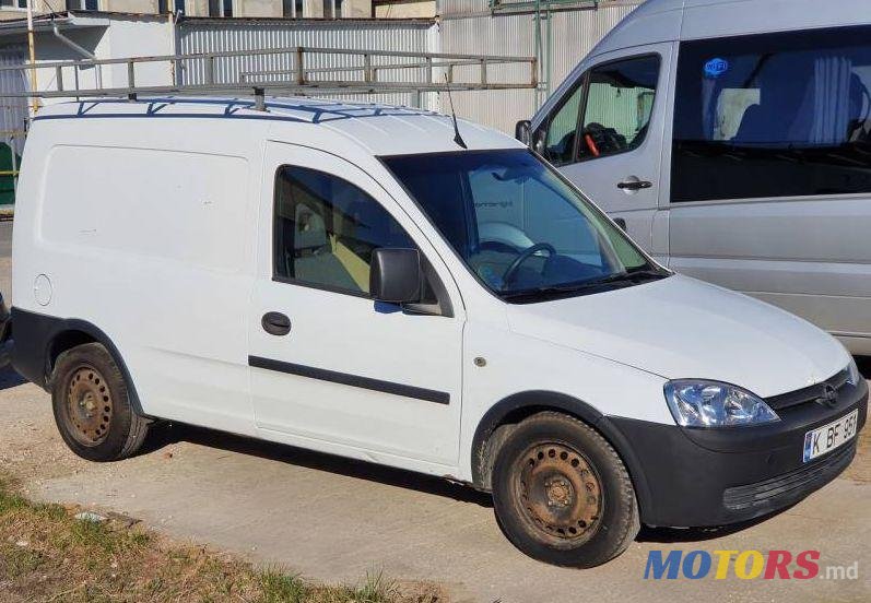 2005' Opel Combo photo #1