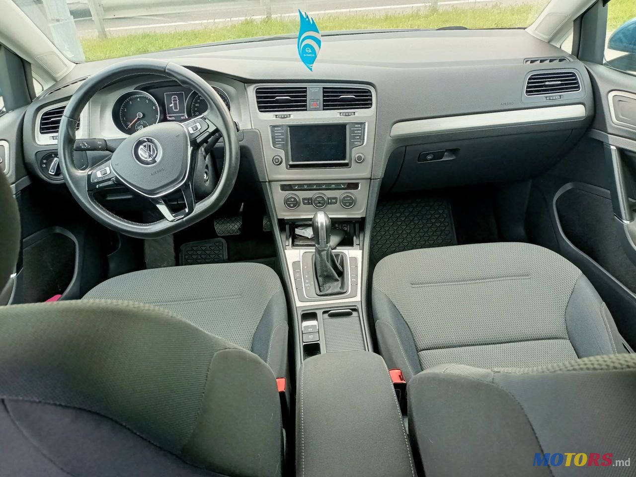 2015' Volkswagen Golf photo #6