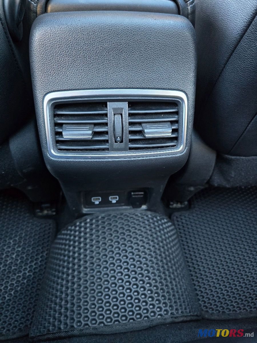 2020' Renault Kadjar photo #6