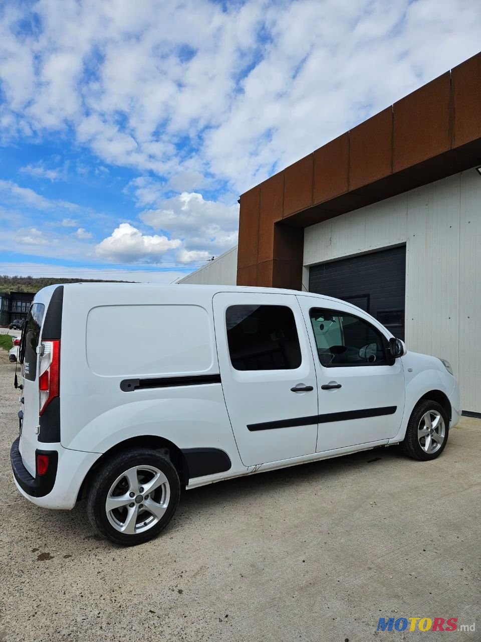 2016' Renault Kangoo Maxi photo #3