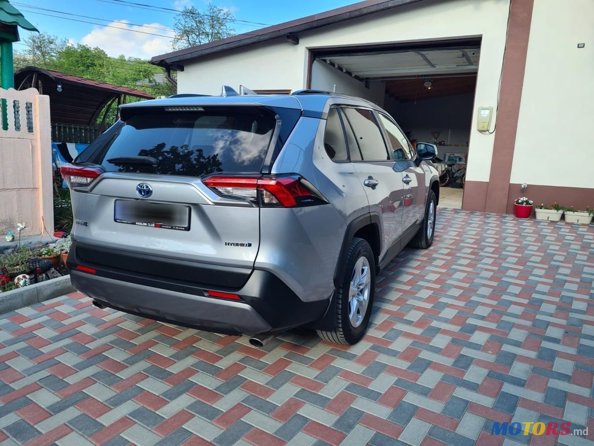 2021' Toyota RAV4 photo #5