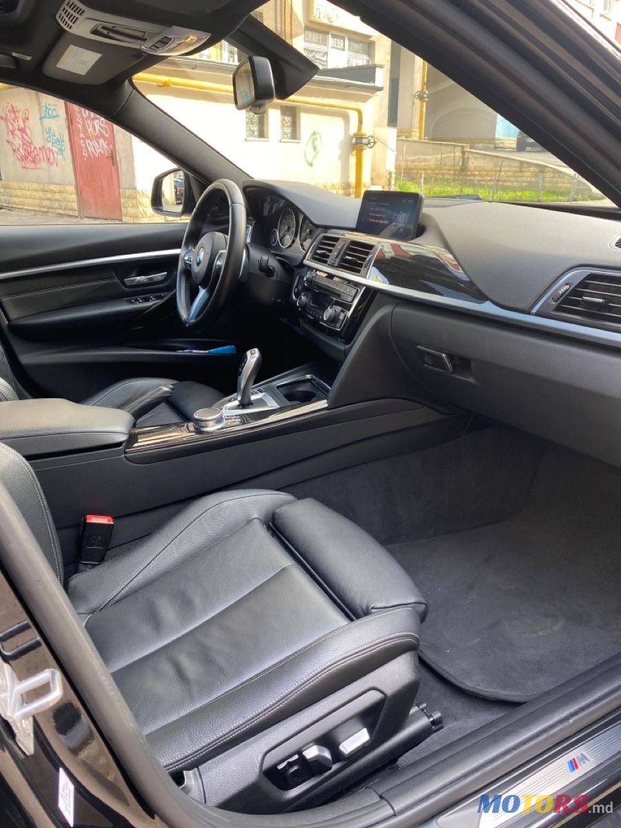 2017' BMW 3 Series photo #4