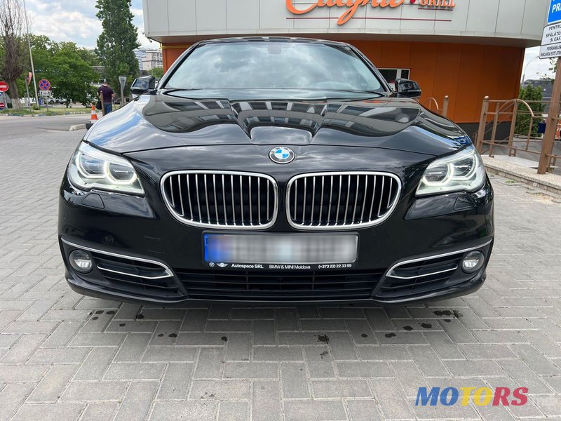 2016' BMW 5 Series photo #1