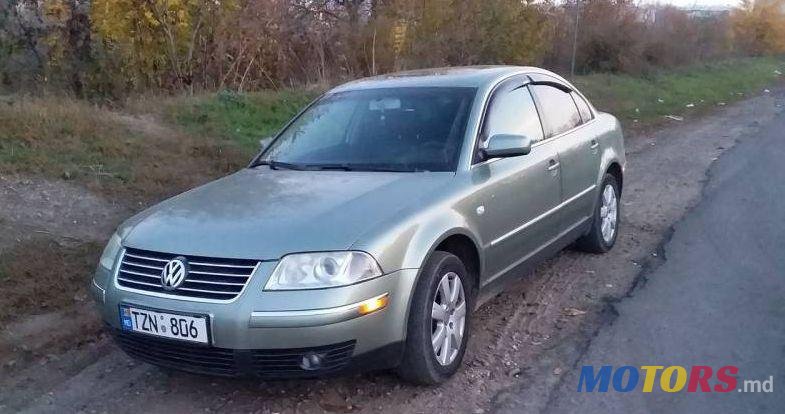 2003' Volkswagen Passat photo #1