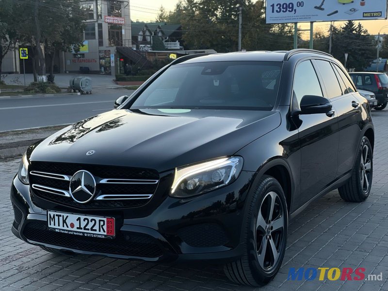 2017' Mercedes-Benz Glc photo #1