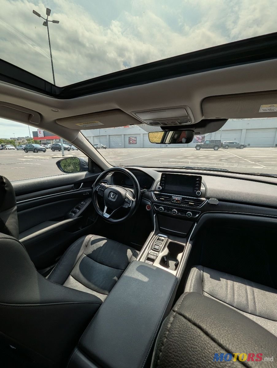 2020' Honda Accord photo #5