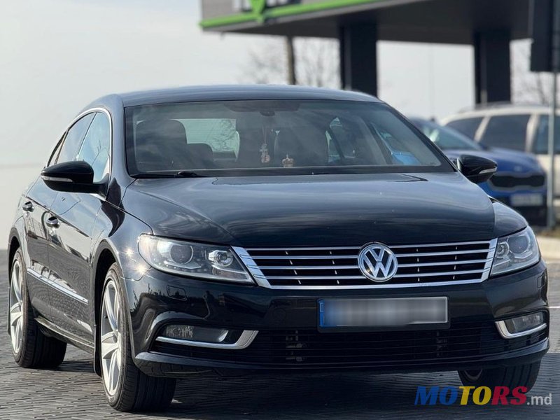 2013' Volkswagen Passat photo #1