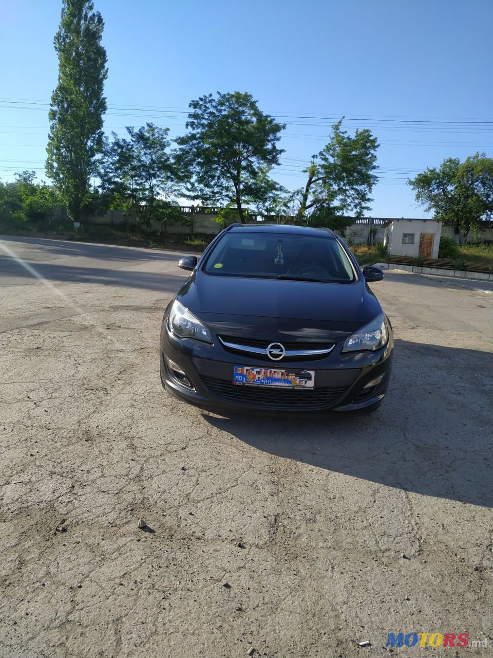 2013' Opel Astra photo #2