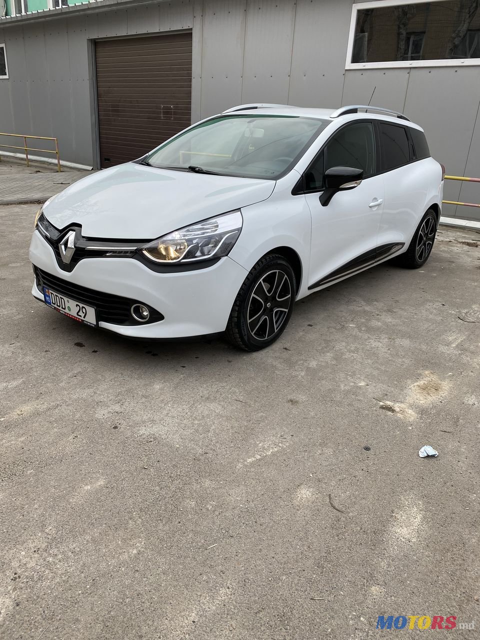 2014' Renault Clio photo #1