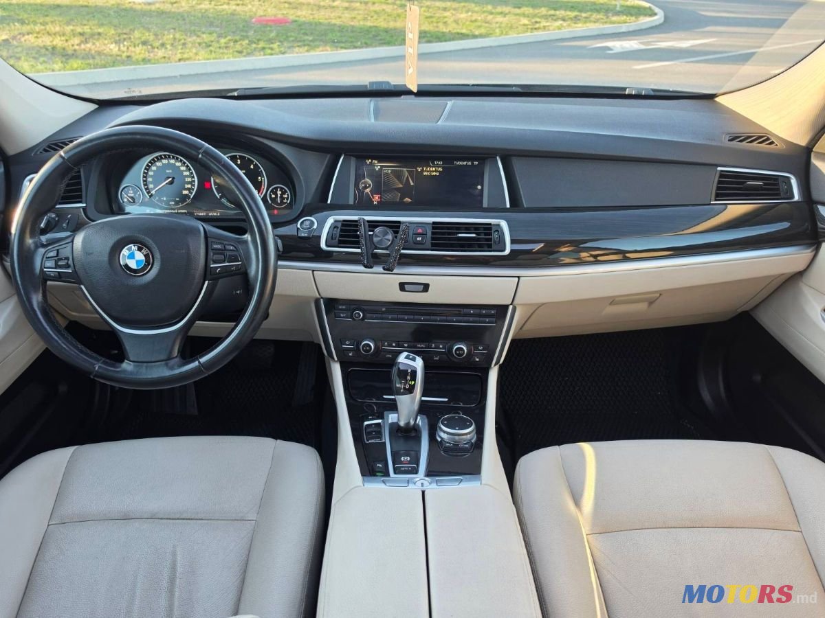 2015' BMW 5 Series GT photo #6