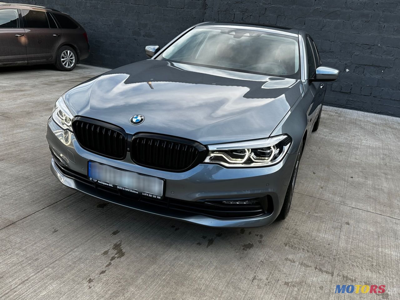 2017' BMW 5 Series photo #1
