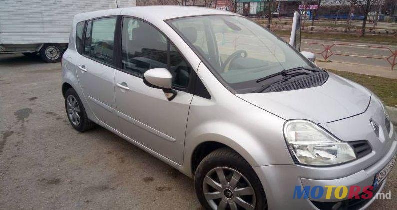 2010' Renault Modus photo #1