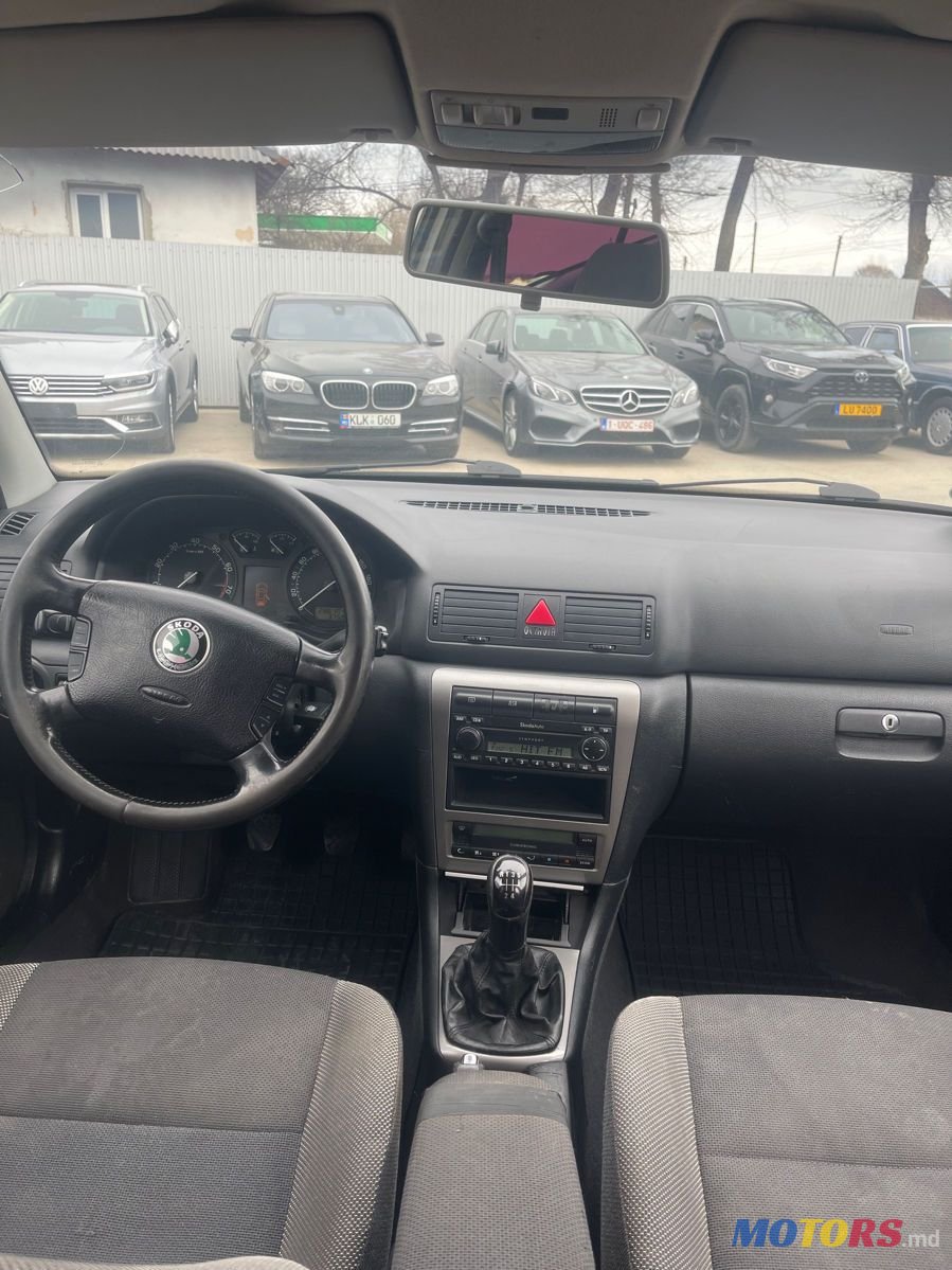2003' Skoda Octavia photo #3