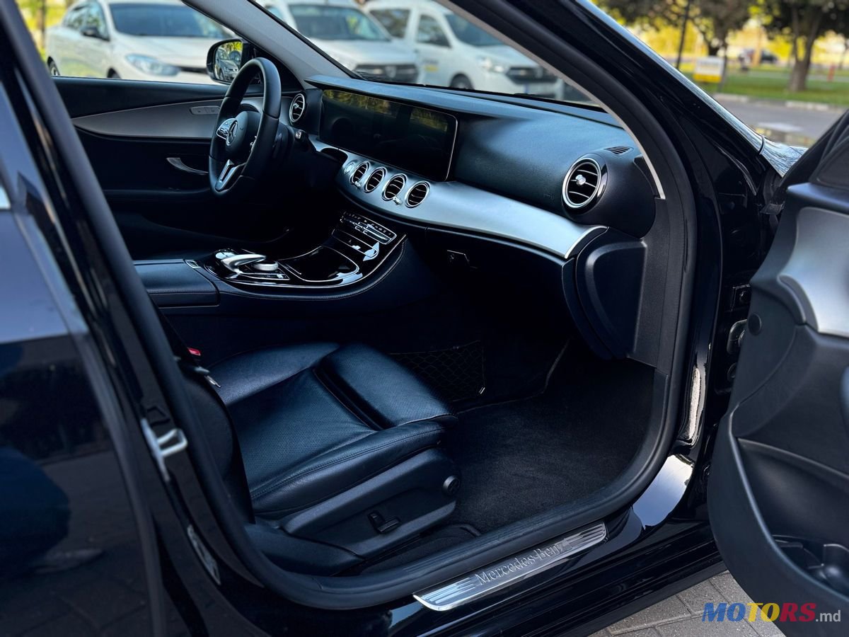 2020' Mercedes-Benz E-Class photo #6