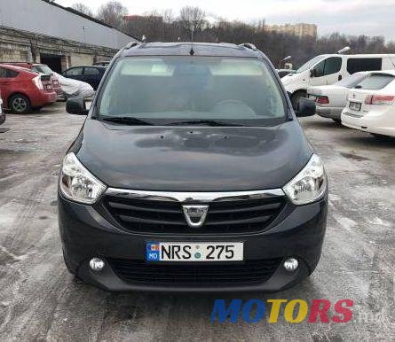 2014' Dacia Lodgy photo #3