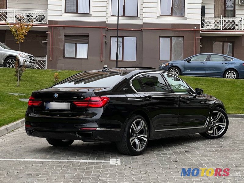 2016' BMW 7 Series photo #4