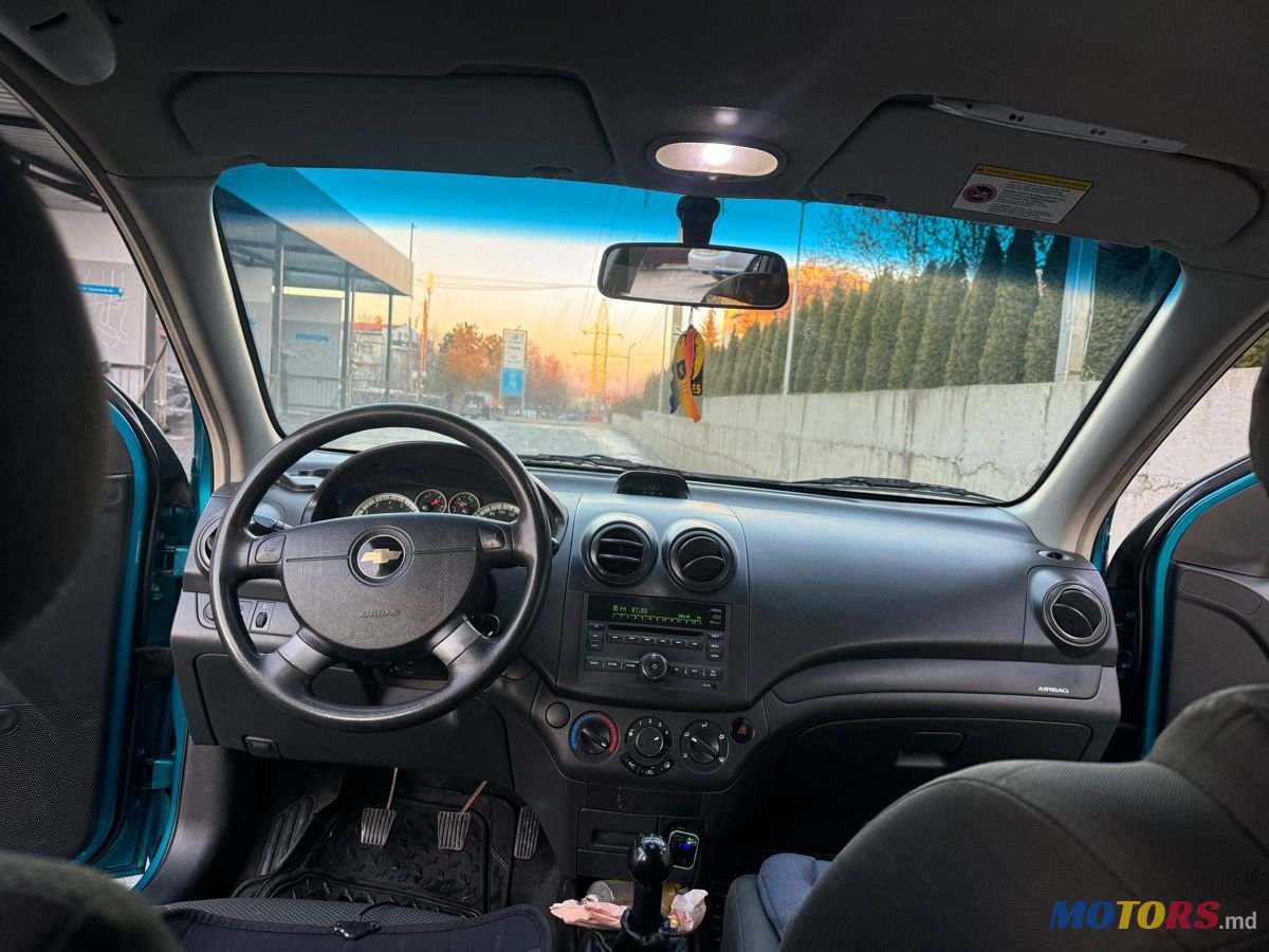 2009' Chevrolet Aveo photo #2