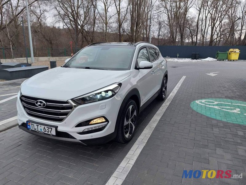 2015' Hyundai Tucson photo #2