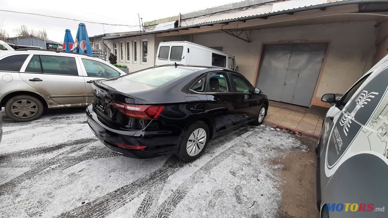 2018' Volkswagen Jetta photo #2