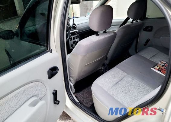 2006' Dacia Logan photo #4