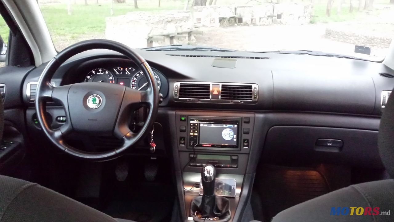 2008' Skoda Superb photo #6