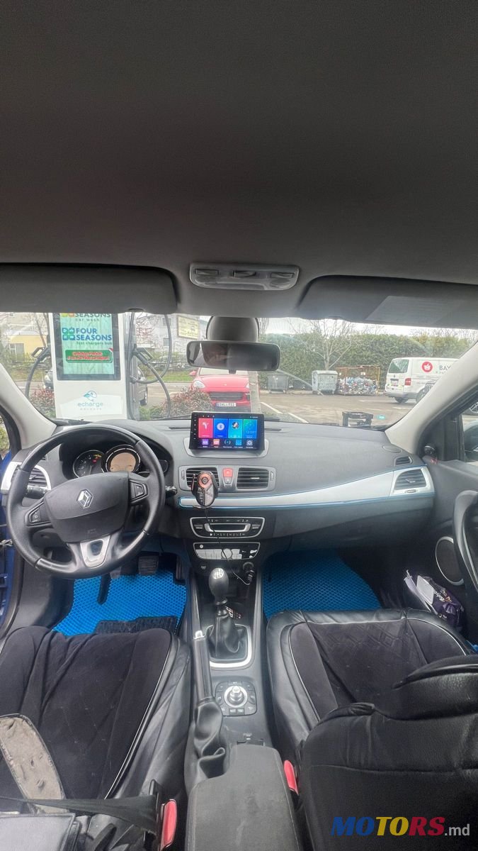 2010' Renault Megane photo #5