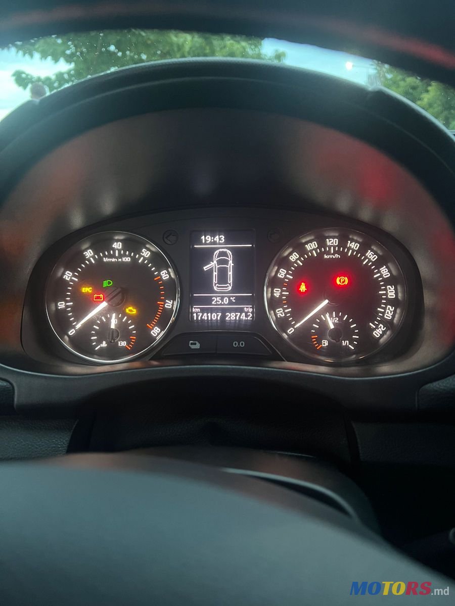 2014' Skoda Fabia photo #5