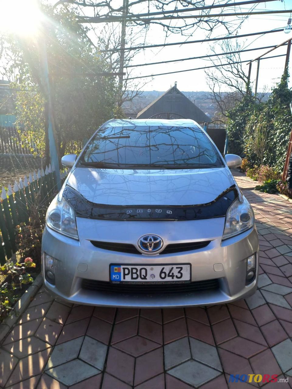 2010' Toyota Prius photo #2