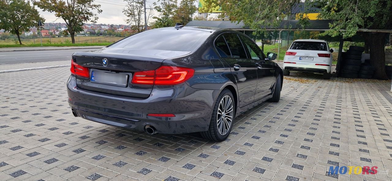 2017' BMW 5 Series photo #4