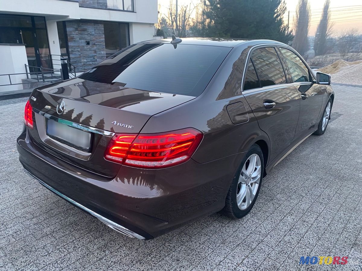 2014' Mercedes-Benz E Класс photo #3