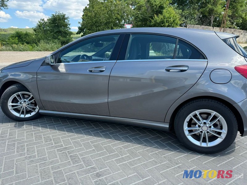 2014' Mercedes-Benz A-Class photo #6