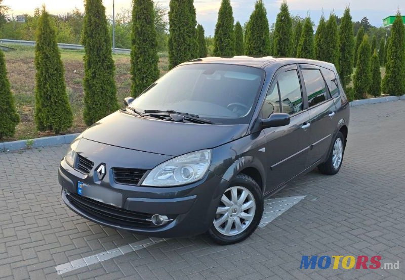 2009' Renault Grand Scenic photo #1