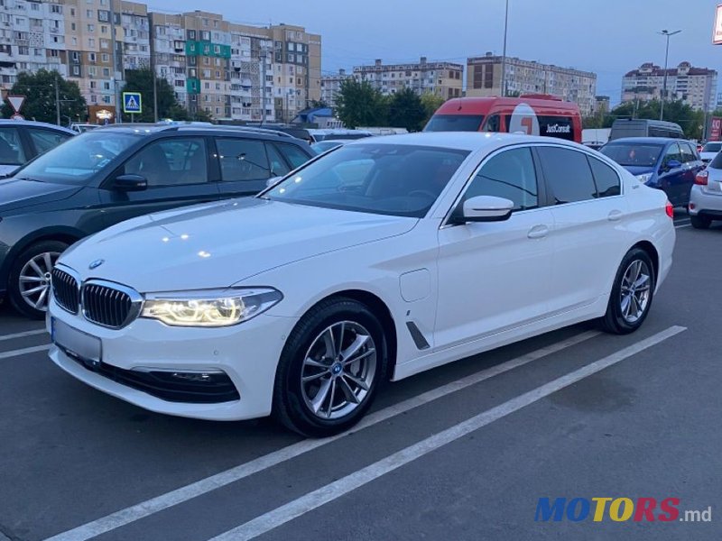 2018' BMW 5 Series photo #5