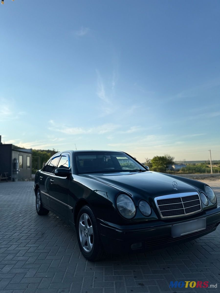 1995' Mercedes-Benz E-Class photo #2