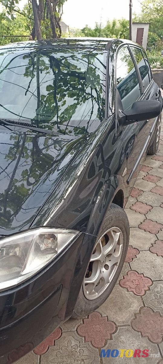 2004' Renault Megane photo #5