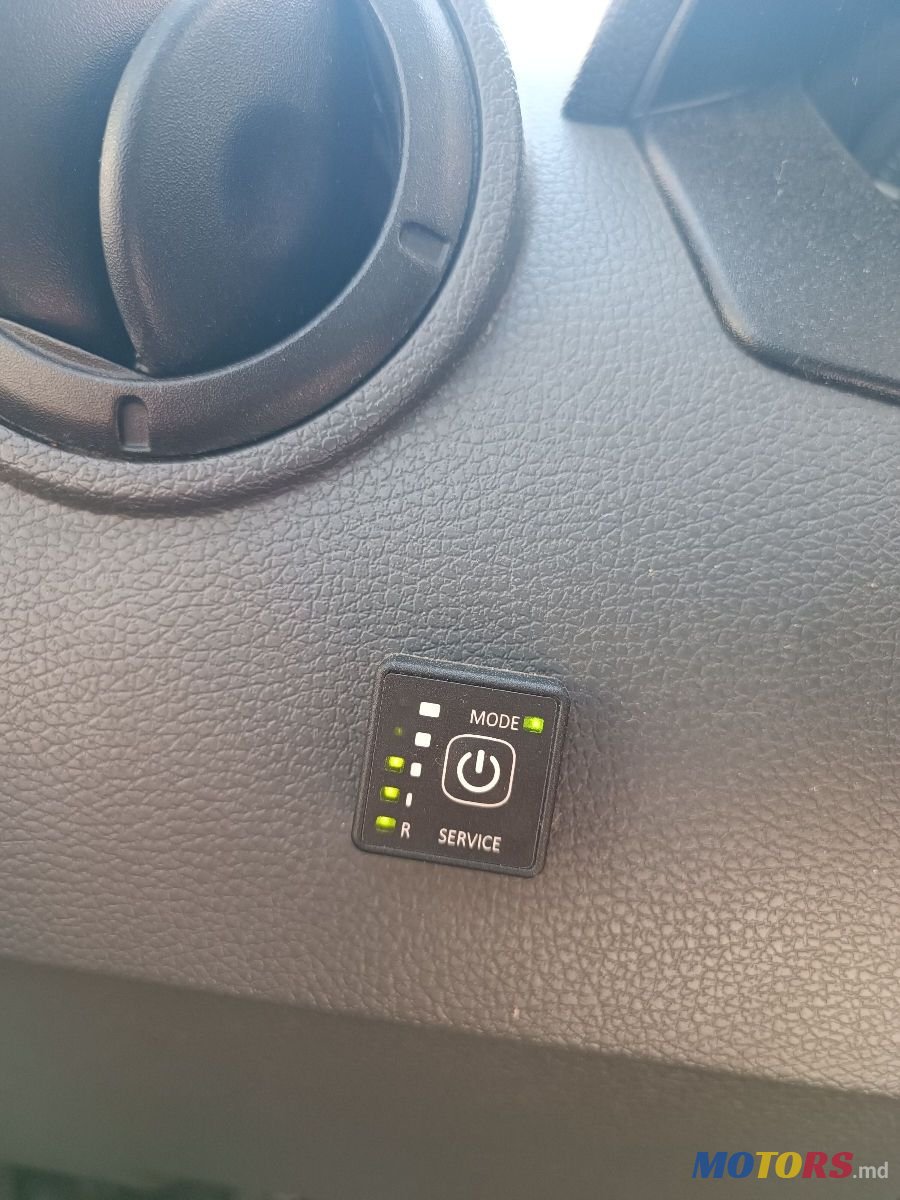 2008' Dacia Logan Mcv photo #4