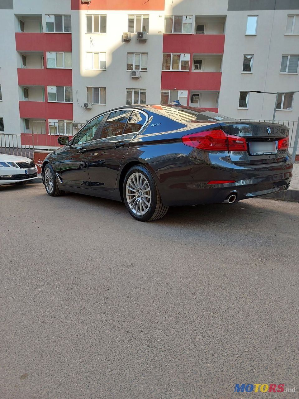 2018' BMW 5 Series photo #4