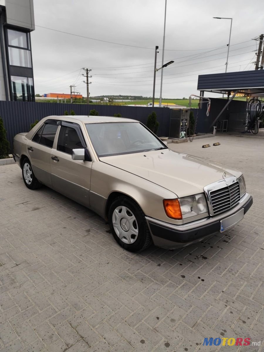 1992' Mercedes-Benz E-Class photo #4