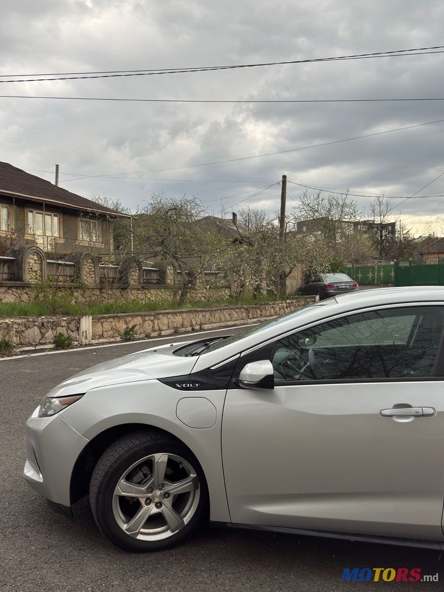 2016' Chevrolet Volt photo #4