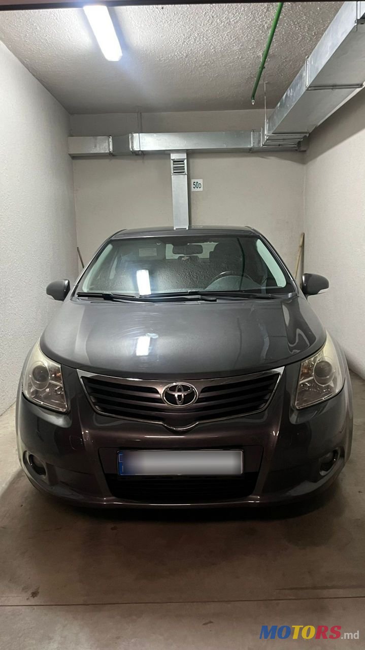 2010' Toyota Avensis photo #2