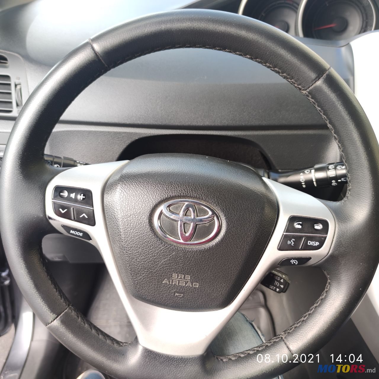 2011' Toyota Verso photo #1