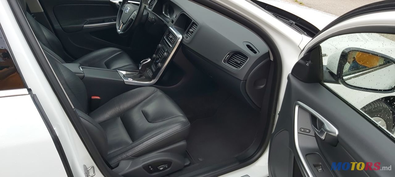 2013' Volvo V60 photo #2