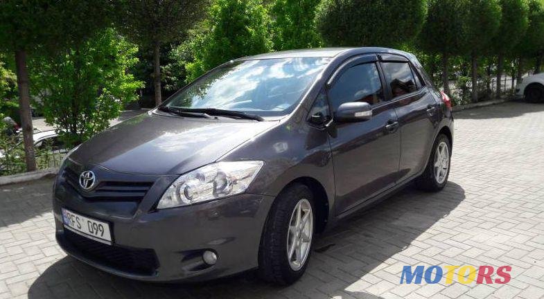 2010' Toyota Auris photo #1