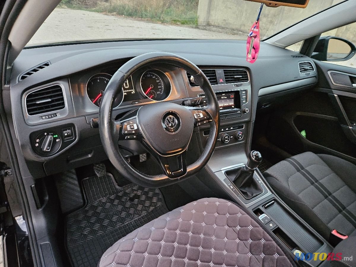 2014' Volkswagen Golf photo #5